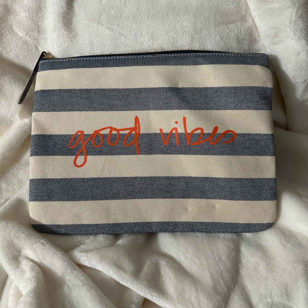 Good vibes clutch w/ blue-white stripe